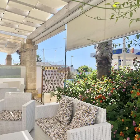 Viola - Con Giardino A Pochi Passi Dal Mare * Lido Marini