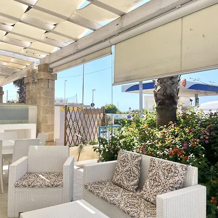 Viola - Con Giardino A Pochi Passi Dal Mare * Lido Marini
